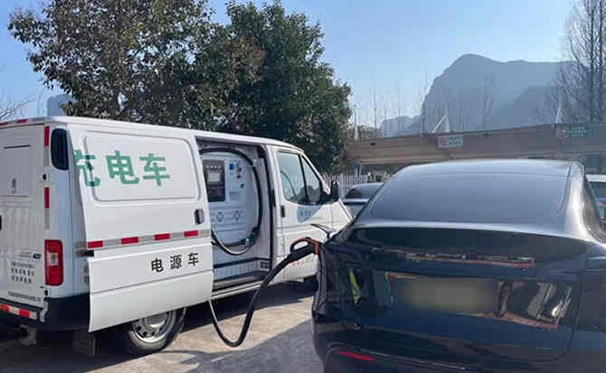 永寿汽车搭电